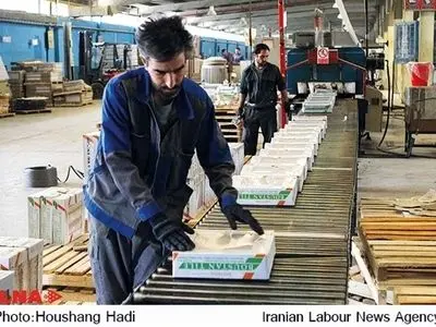 معطلی ۱۰ساله  کارگران اخراجی «سامان کاشی» برای تسویه حساب