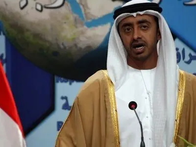 وزیر خارجه امارات: منتظر پاسخ قطر هستیم