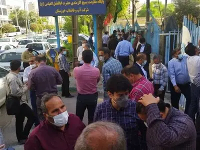 کارگران شرکتی‌ آبفای اهواز به حقوق ناکافی و تبعیض معترض هستند/ پنچ میلیون تفاوت حقوق میان پیمانکاری و رسمی! 
