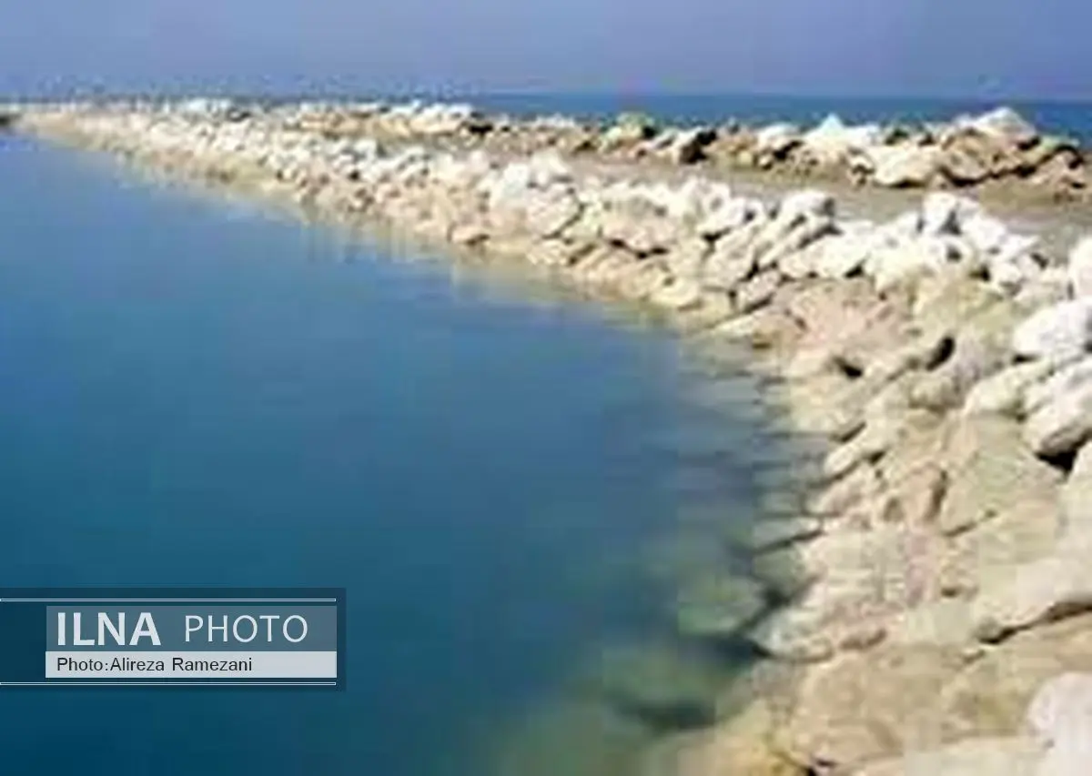 ساخت بزرگترین موجشکن ایران در جاسک هرمزگان