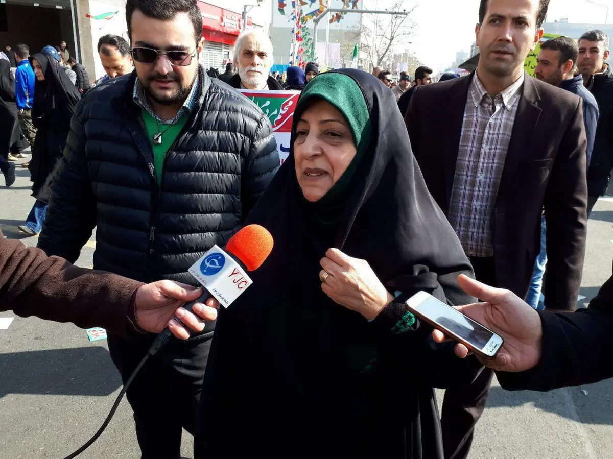 حضور ابتکار در راهپیمایی ۲۲ بهمن 