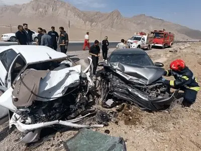 تصادف مرگبار پژو و تویوتا در محور خمینی‌شهر