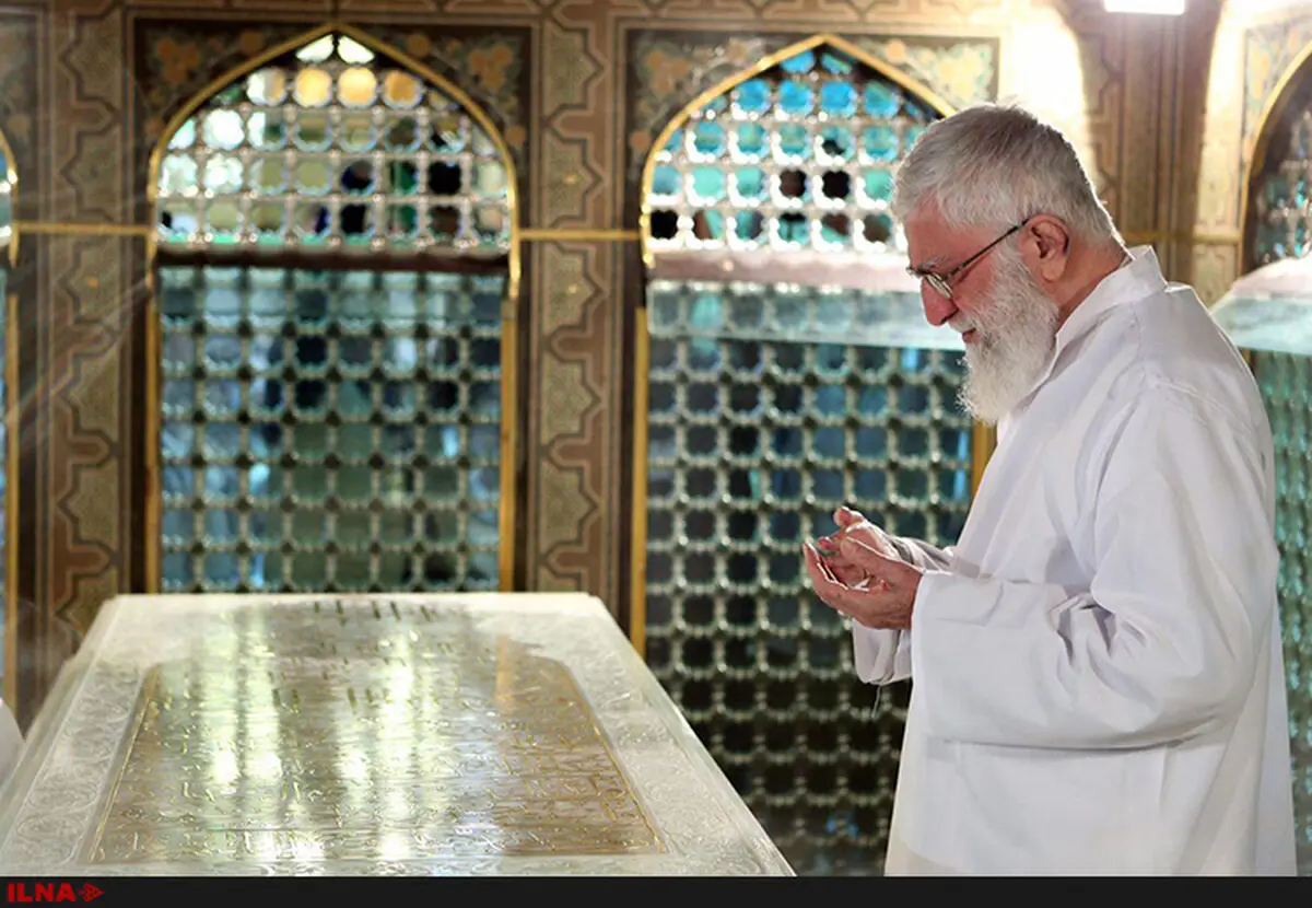مضجع شریف امام رضا علیه‌السلام غبار روبی شد