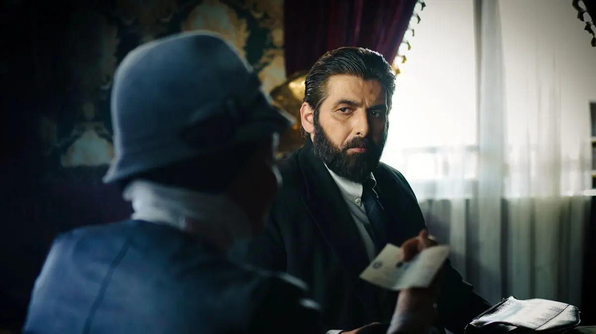 «دو نیمه ماه» سریال جدید شبکه سه