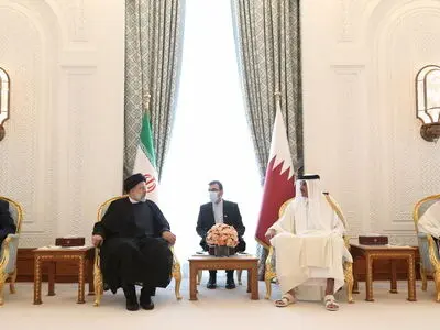 الرئیس الایرانی والامیر القطری یرعیان توقیع 14 وثیقة للتعاون بین البلدین