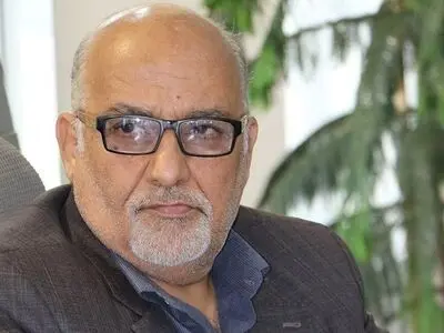 مکارم هم مثل بسیاری از کارمندان شهرداری کمی تخفیف بابت ملک گرفته‌ بود