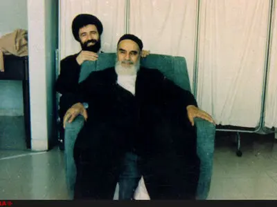 برگزاری نمایشگاه عکس با عنوان «لبخند روح‌الله» 