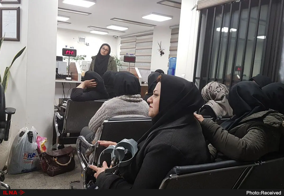 تجمع ۱۵ روزه کارکنان سهام عدالت بدون نتیجه ملموس تمام شد/ دیشب بدون امکانات در تهران ماندیم
