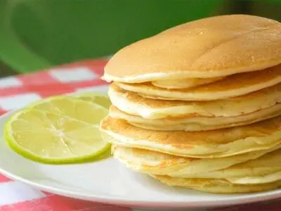 طرز تهیه پنکیک لیمو و پنیر خامه ای