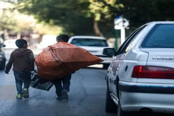 ۹۳۰ کودک کار اتباع خارجی در استان تهران به همراه خانواده به کشورشان بازگشتند