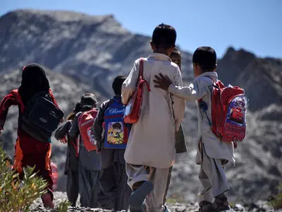 مدارس سیستان و بلوچستان در آستانه مهر؛ از کلاس‌های ناایمن تا زنگ خطری که در روستاها به صدا درآمده است