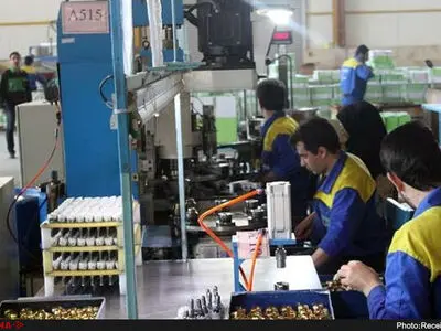 نامه جمعی از کارگران قطعه‌ساز به رئیس‌جمهور/ از بازگشت به کار و شیوع کرونا در فضای کوچک کارخانجات نگرانیم!