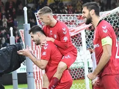  پیروزی وایله در روز گلزنی عزت اللهی 