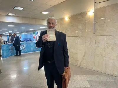 قدیری ابیانه نامزد انتخابات ریاست‌جمهوری شد/ فیلم