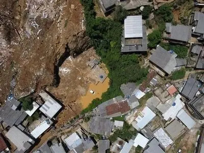 At least 10 people killed in Colombia landslide