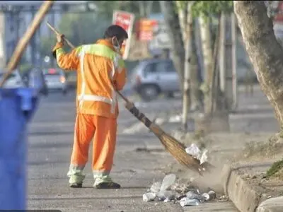 چندماه دستمزد معوق کارگران پیمانکاری شهرداری کرمانشاه/ نگران آینده هستیم