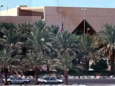 وال‌استریت ژورنال: بخشی از سقف سفارت آمریکا در ریاض فرو ریخت