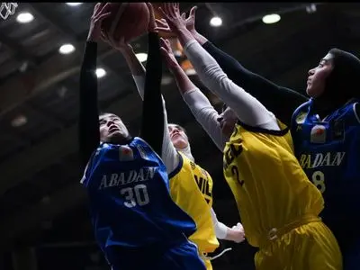 اصرار فدراسیون بر برگزاری بازی با وجود غیبت اجباری استقلال