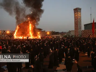 مراسم عصر عاشورای حسینی در میدان آیینی امام حسین (ع) 