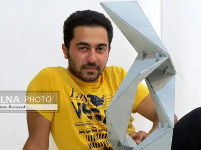 سختی‌ها و زیبایی‌های کار با آهن و فولاد/ خلق مثلت‌هایی که در فضا تداوم پیدا می‌کنند