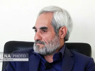 خوشنویسی پتانسیل عرضه جهانی دارد/ هنرمندان خوبی داریم اما در ارائه آثار ضعیف عمل کرده‌ایم