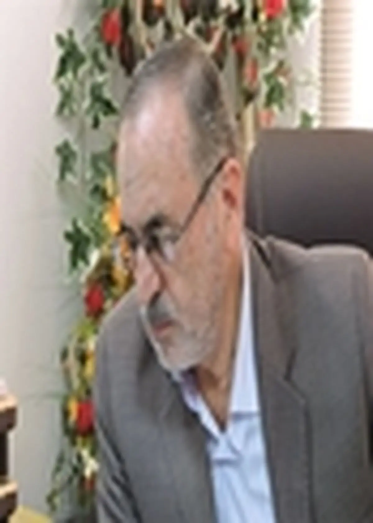 شهروندان کاشانی نباید برای موارد کوچک به مرکز استان مراجعه کنند