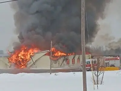 
Fire in church in US injures five
