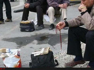 سبد معیشت طبقه‌ کارگر به کلی نابود شده/سوداگران هنوز چپاول می‌کنند