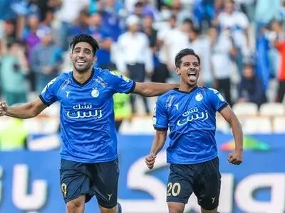 رضا میرزایی در لیست خروج استقلال قرار گرفت
