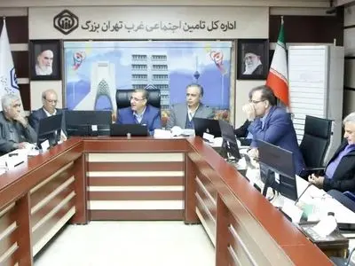 با کمبود کادر درمان در بیمارستان‌های تامین اجتماعی مواجهیم/ دولت کمک نمی‌کند!