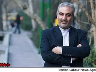 فراکسیون رهروان٬ مواضع ثابتی در تصمیم‌گیری‌ها ندارد