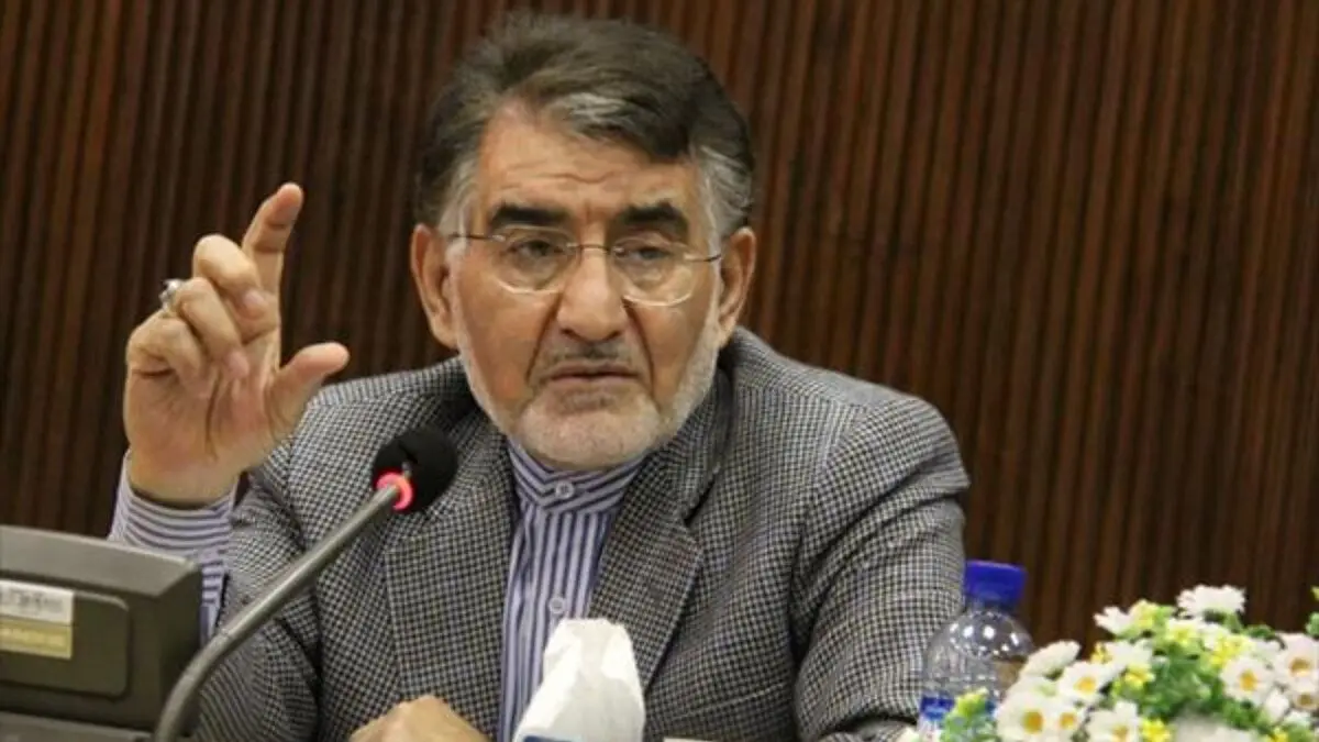 کشور در شرایط جنگ اقتصادی نیاز به سپاه اقتصادی دارد