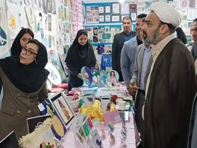 برپایی نمایشگاه آثار و دست سازه های هنرجویان هنرستان «خوارزمی» خرمشهر