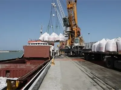 رشد 19 درصدی تخلیه و بارگیری کالا در بندر امیرآباد