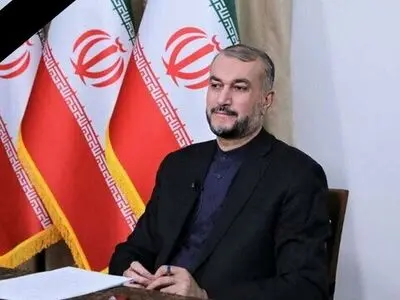 حضور غریب آبادی در منزل مرحوم حسین امیرعبداللهیان