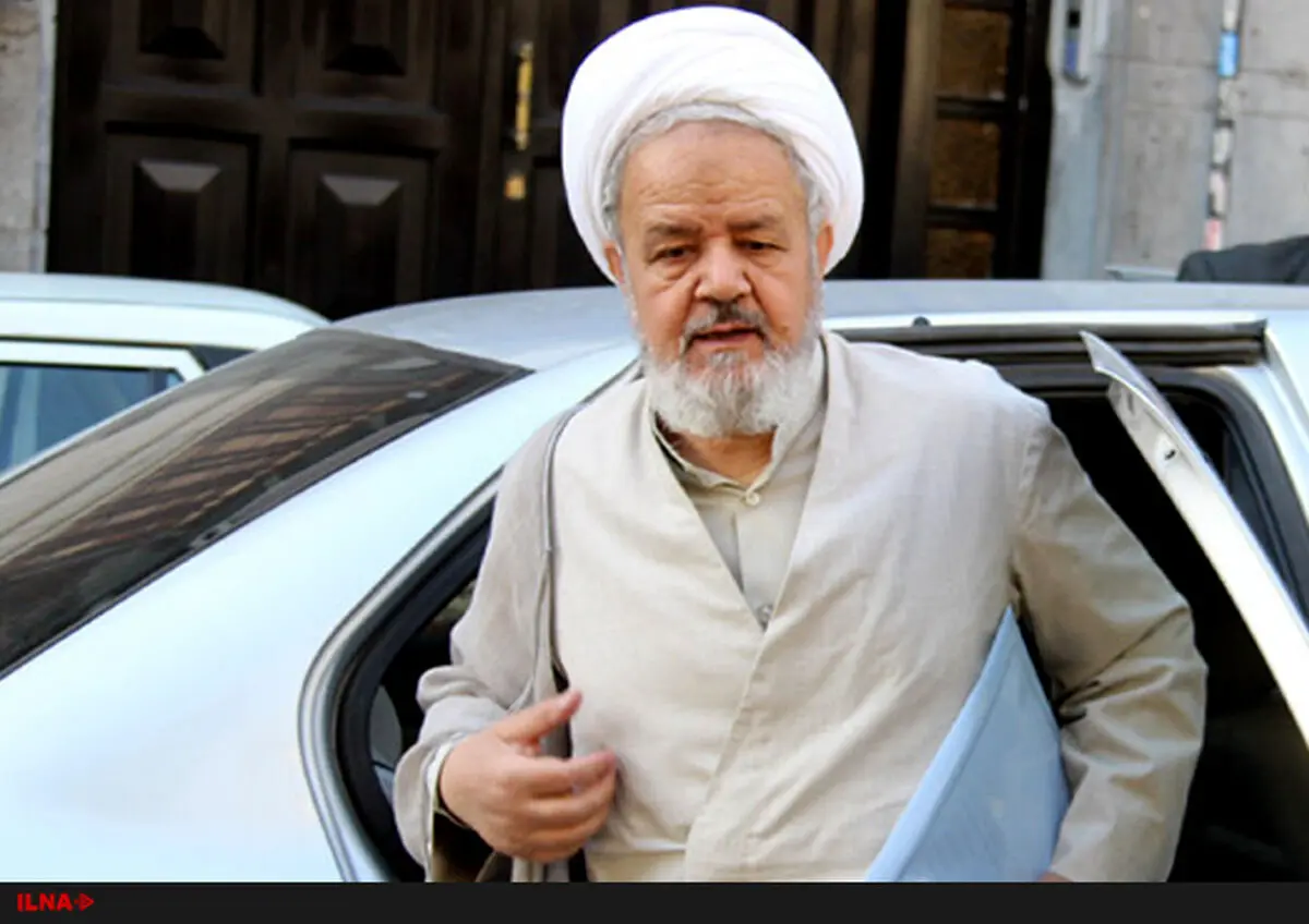 نماینده ولی فقیه در سپاه از مناطق زلزله زده غرب کشور بازدید کرد