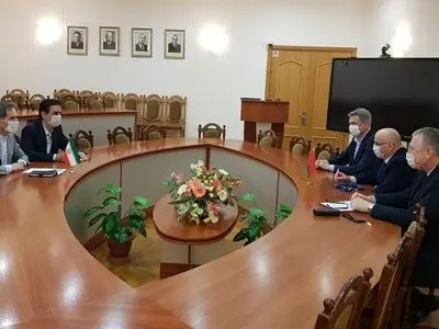 پیگیری وضعیت سلامتی دانشجویان ایرانی در دیدار سفیر کشورمان با رئیس دانشگاه دولتی پزشکی مینسک