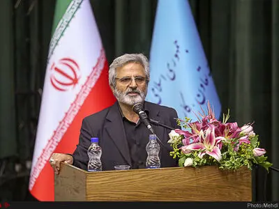 مجلس طرفدار نولیبرالیسم است/  مقدمه افزایش حقوق اجرای قانون همسان‌سازی حقوق بازنشستگان است/ حقوق بازنشستگان جوابگوی ۱۶ روز از هزینه‌های زندگی آنان است