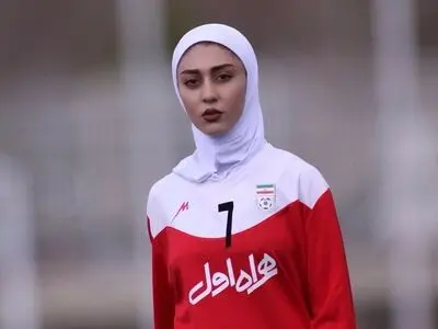 هستی سهرابی فر: بازی مارسلو را دوست دارم/ حواسم هست از حواشی فضای مجازی دور شوم