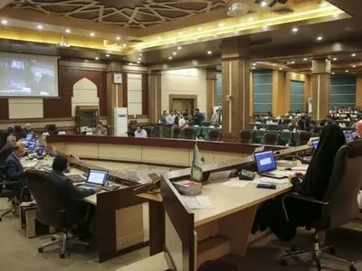عقب نشینی پارلمان شهری از شفافیت نیروی انسانی/ تبدیل وضعیت ها حاوی عدالت در استخدام نیست