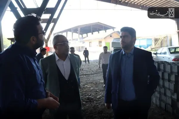 از روند تکمیل خطوط جدید پردازش زباله شرکت کود آلی لاکان بازدید کرد