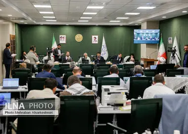 نمایندگان از پاسخ وزیر راه قانع شدند