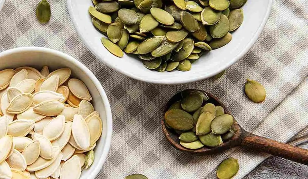 تخمه کدو؛ خوراکی کوچکی که می‌تواند رژیم شما را غافلگیر کند