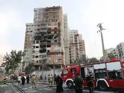 ۳ ساختمان ۶ طبقه در محله پاتریس لومومبا مورد هدف قرار گرفته و پیکر ۴ شهید خارج شده است