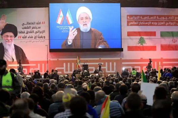 أجانب يسألون عن موقف حزب الله من العدوان على ايران | قاسم يحسم الجدل: لسنا على الحياد