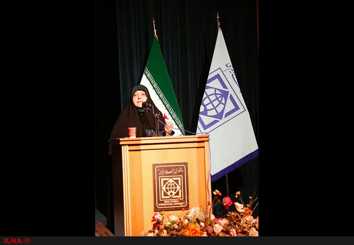 معرفی طرح گفت‌و گوی ملی خانواده‌ از سوی ابتکار / سهم 75 درصدی زنان در تولیدات صنایع دستی 