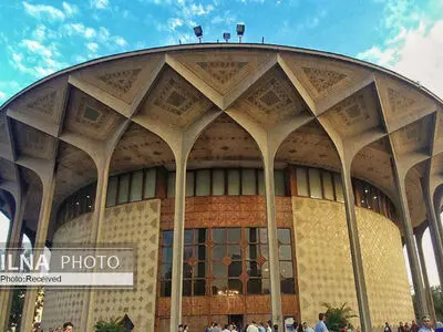 اجرای تعزیه‌ حضرت فاطمه (س) در محوطه تئاتر شهر 