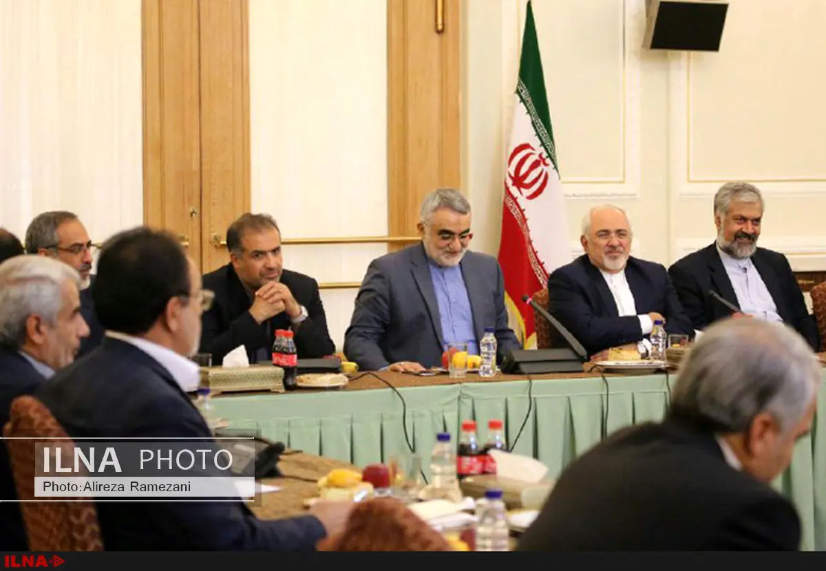 نشست مشترک ظریف با رئیس و اعضای کمیسیون امنیت ملی مجلس