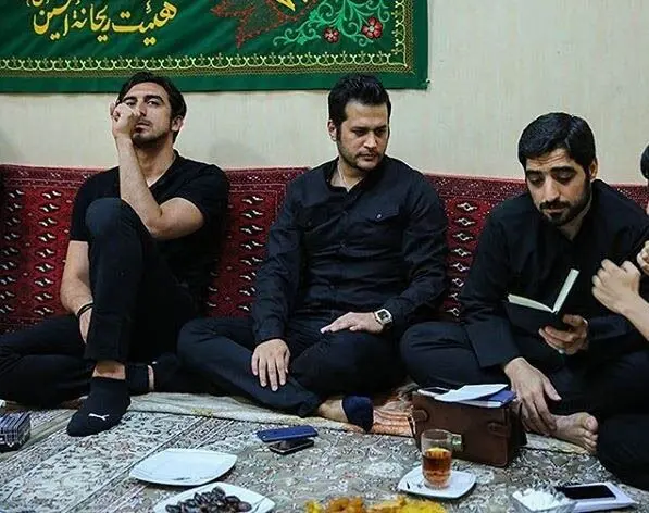 عکس | مهدی رحمتی در مراسم شب قدر