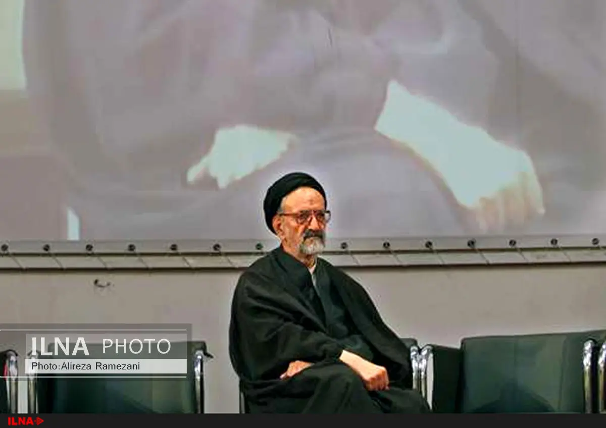 نامه دعایی به مقام معظم رهبری درباره انتشار خبرهای رییس‌ دولت اصلاحات و پاسخ ایشان 